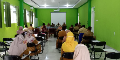 Rapat Kelompok Kerja Kepala Madrasah Tsanawiyah Se-Kota Di MTsN 2 Kota Palagka Raya 26/10/2020